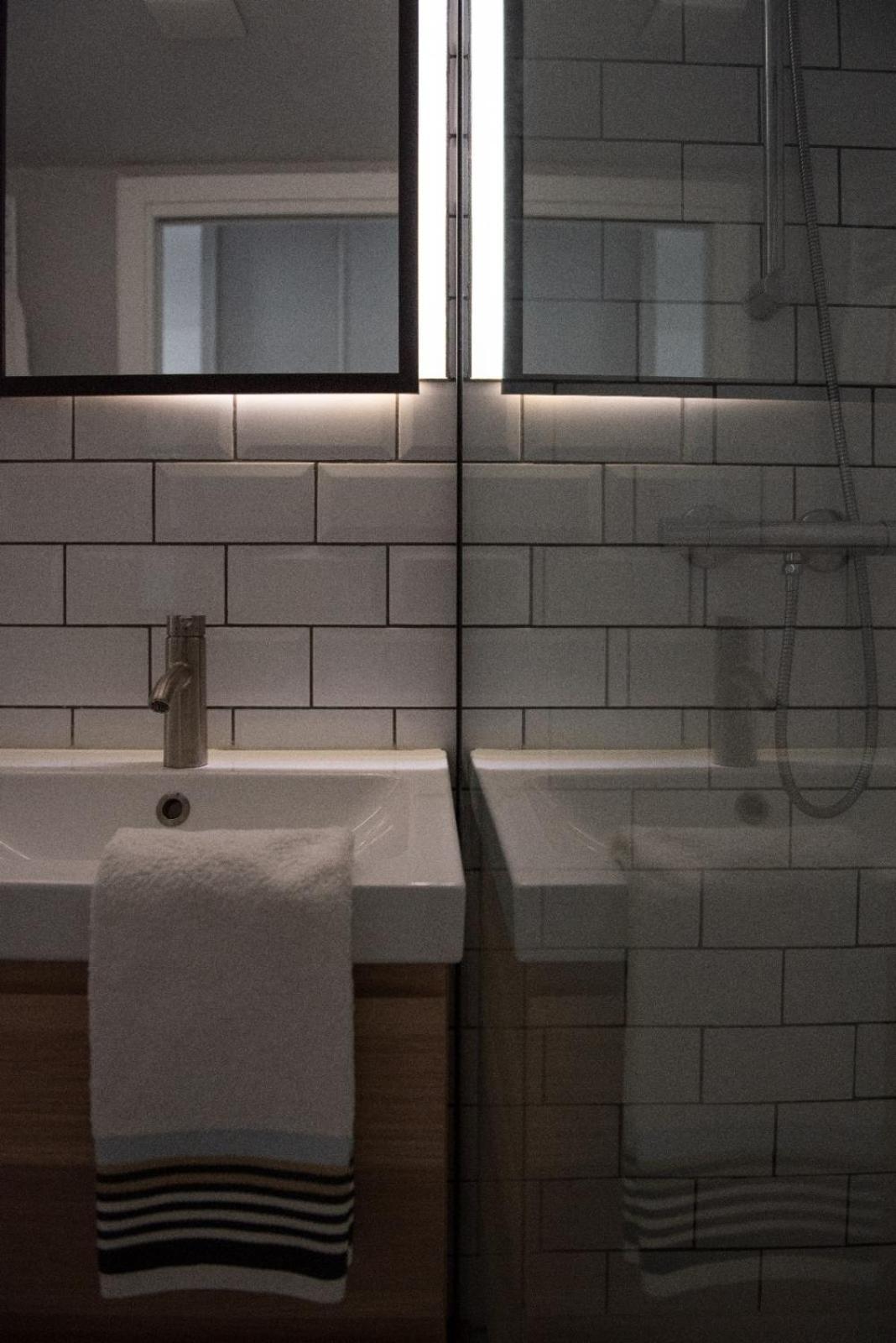 Havre De Paix, Parking, Wifi, Draps Et Servilletes, Tout Inclus ยูร์รูญ ภายนอก รูปภาพ